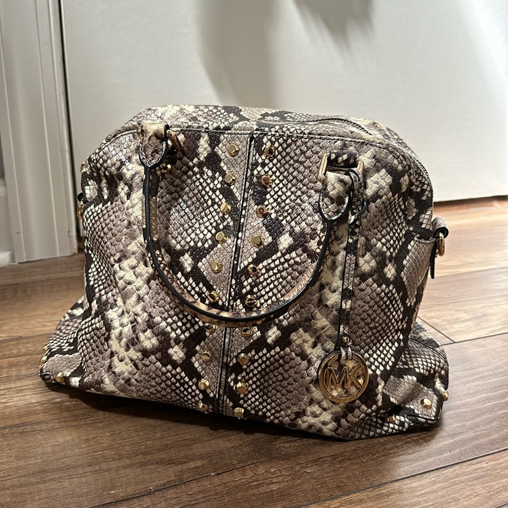 Michael Kors Uptown Astor Bag